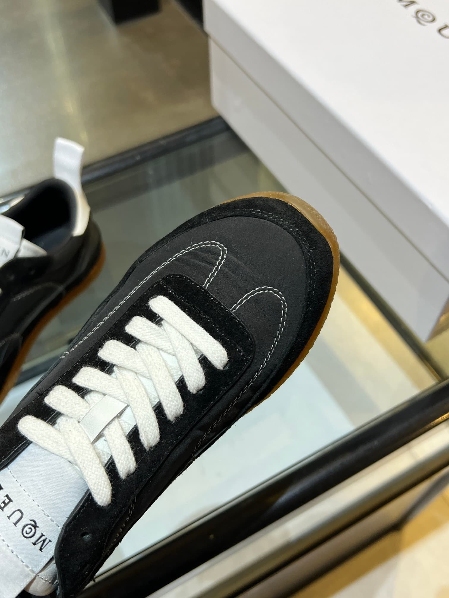 Product thumbnail 11