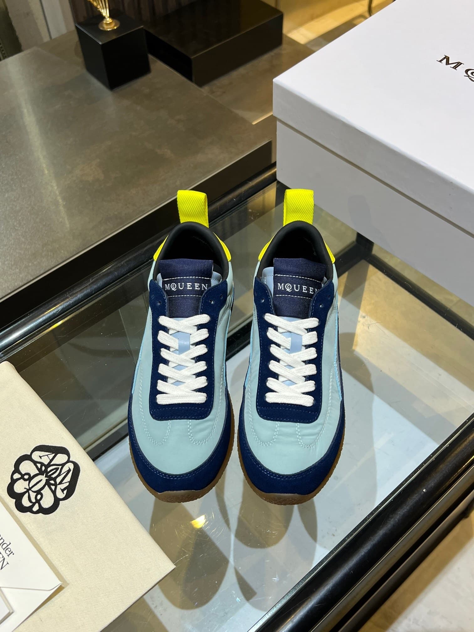 Product thumbnail 11