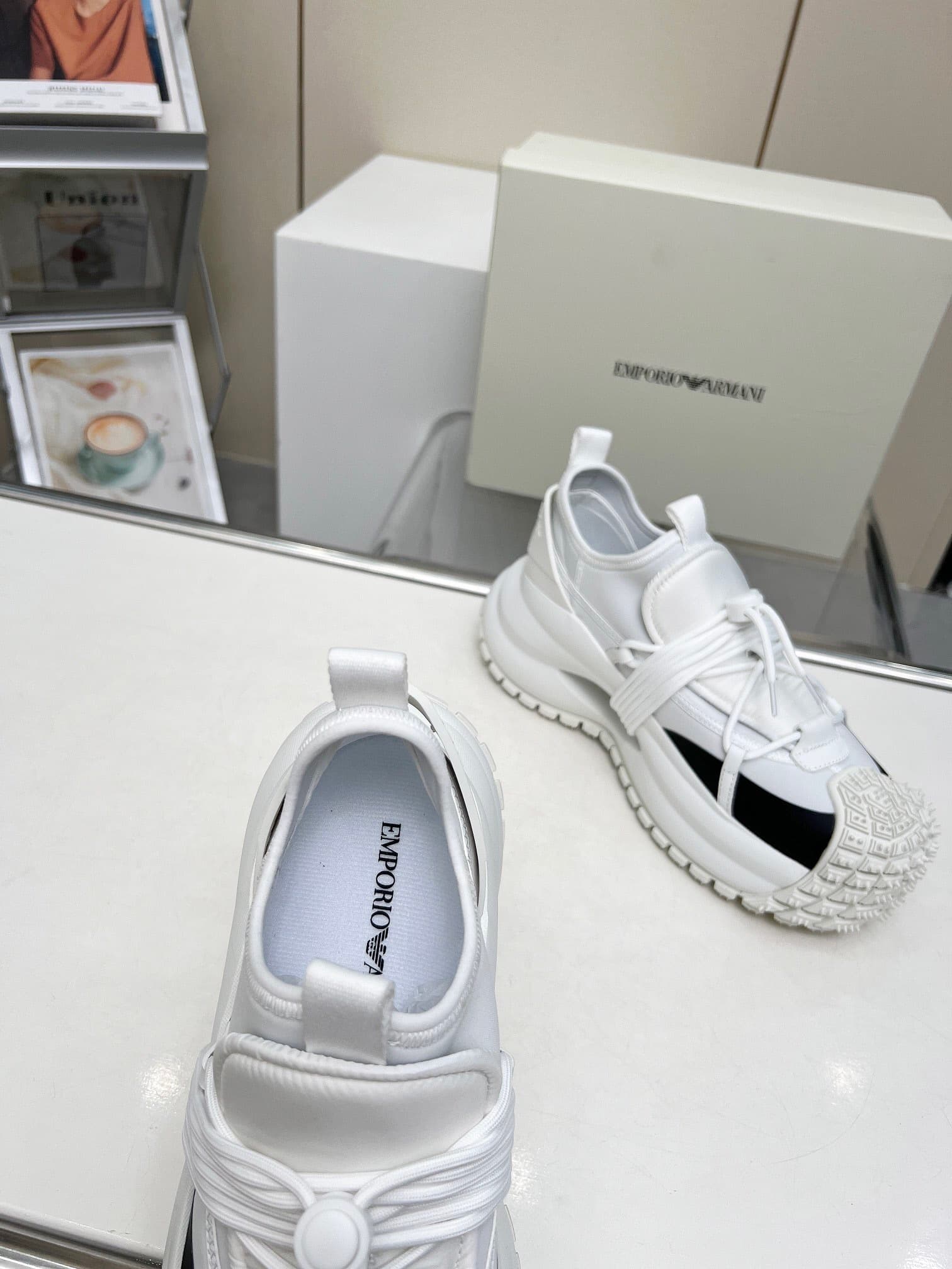 Product thumbnail 10